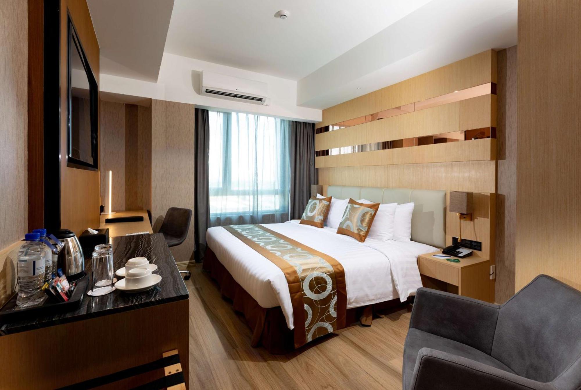 Best Western Plus Metro Clark Angeles Exteriör bild