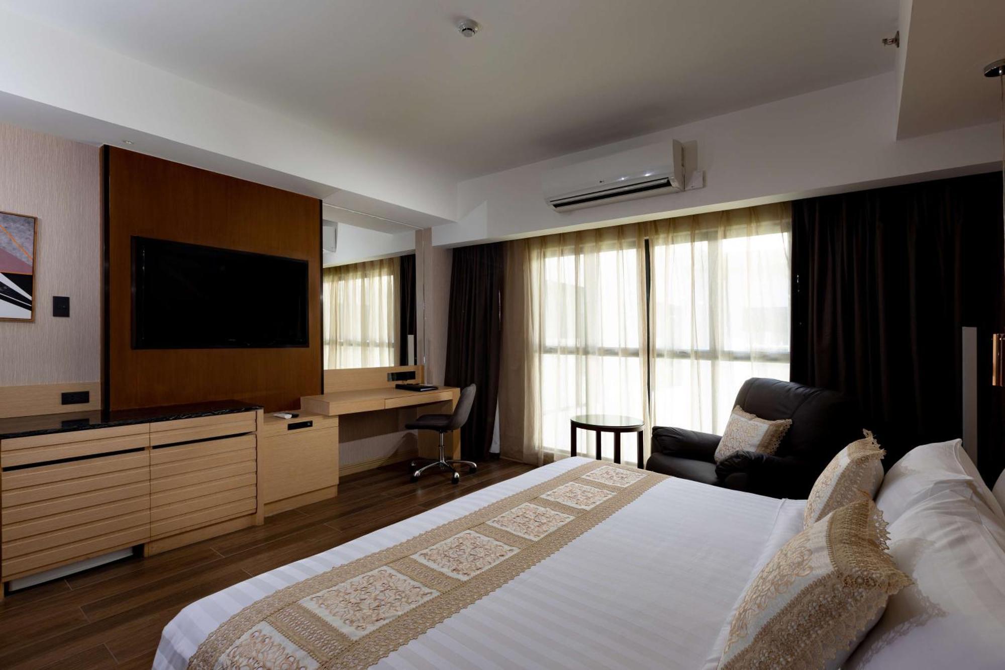 Best Western Plus Metro Clark Angeles Exteriör bild